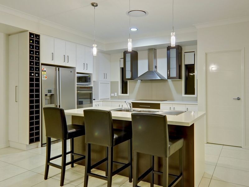 1 Rutherglen Crescent, Calamvale QLD 4116