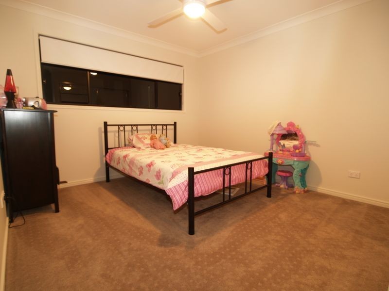 1 Rutherglen Crescent, Calamvale QLD 4116