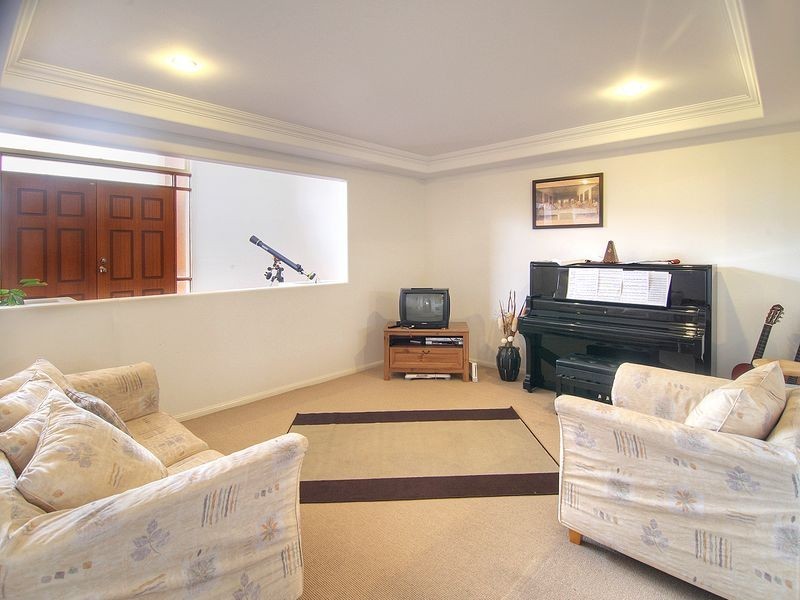 15 Shuttleworth Street, Kuraby QLD 4112