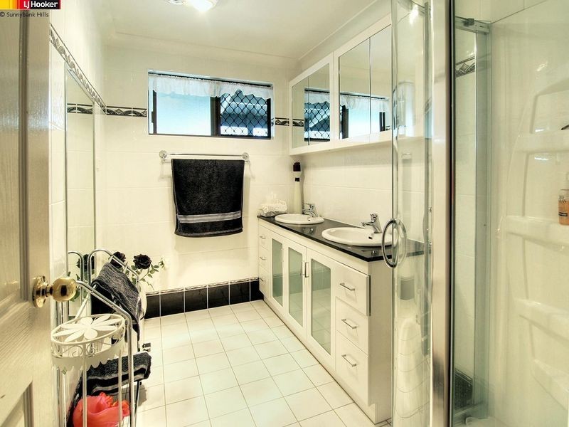 64-66 Loganlea Road, Loganlea QLD 4131