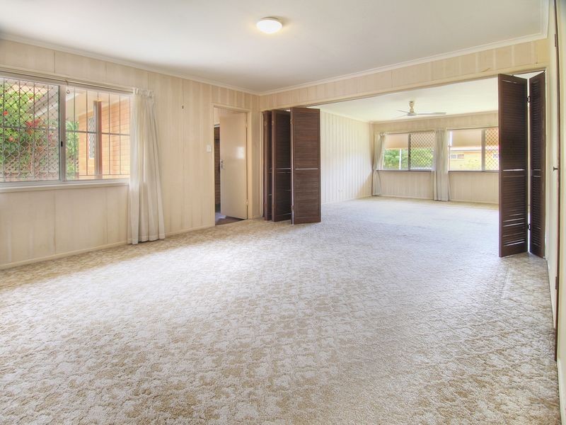 6 Devonlea Street, Eight Mile Plains QLD 4113