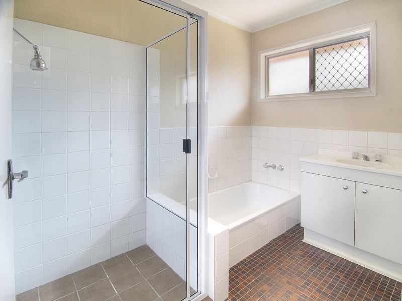 6 Devonlea Street, Eight Mile Plains QLD 4113