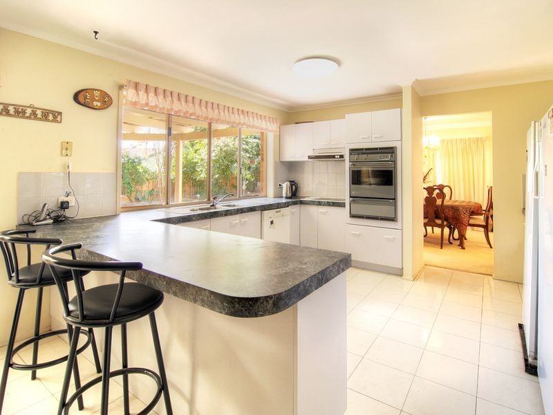 15 Galliano Court, Calamvale QLD 4116