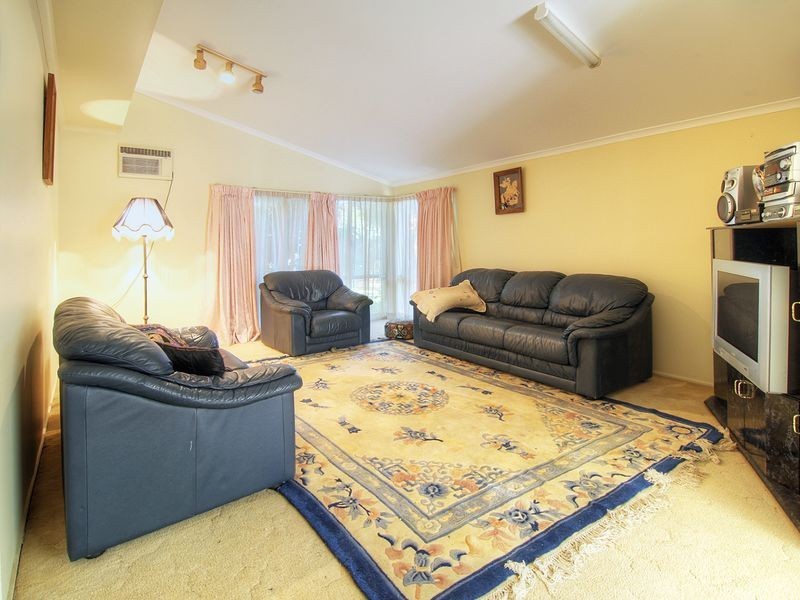 15 Galliano Court, Calamvale QLD 4116