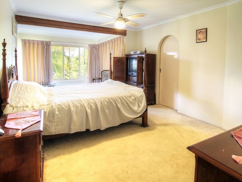 15 Galliano Court, Calamvale QLD 4116