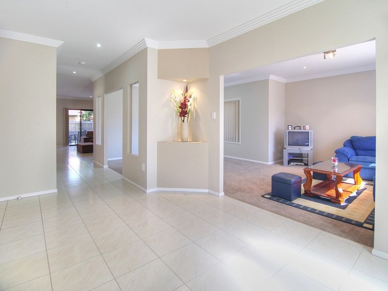 28 Semper Place, Calamvale QLD 4116