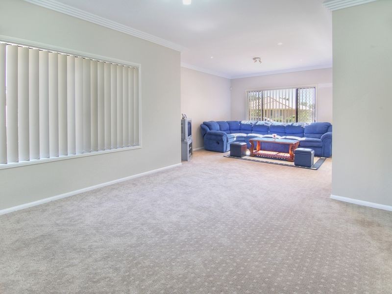 28 Semper Place, Calamvale QLD 4116