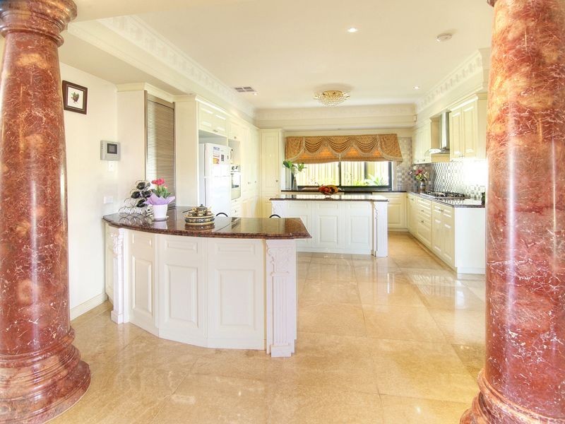 1 Amber Close, Eight Mile Plains QLD 4113