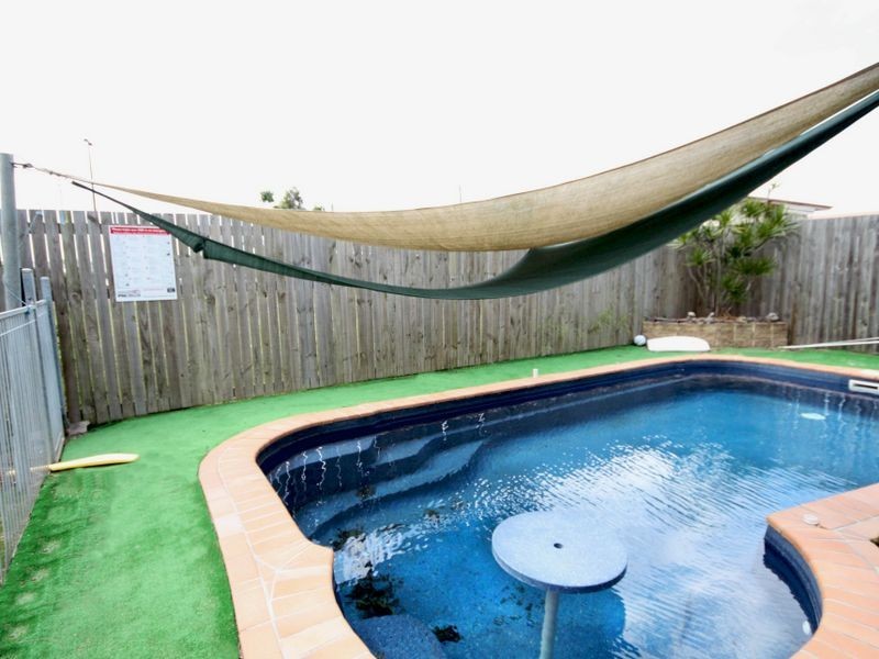 8 Chardean Street, Acacia Ridge QLD 4110