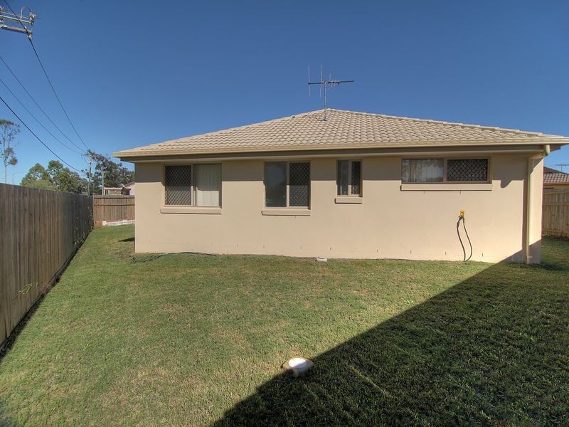 18 Lenton Place, Calamvale QLD 4116