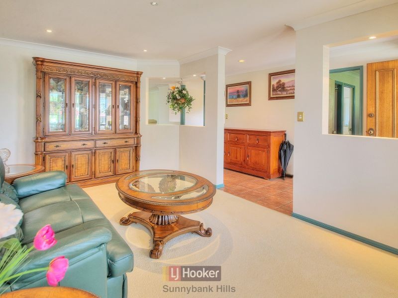 10 Spring Close, Calamvale QLD 4116