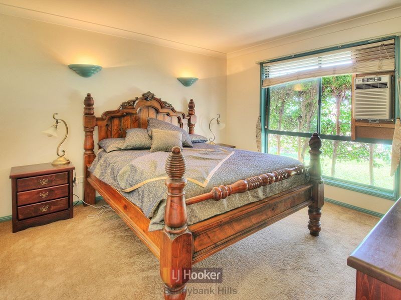 10 Spring Close, Calamvale QLD 4116