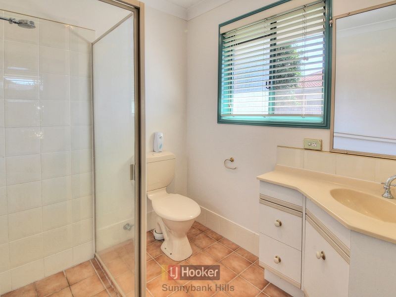 10 Spring Close, Calamvale QLD 4116