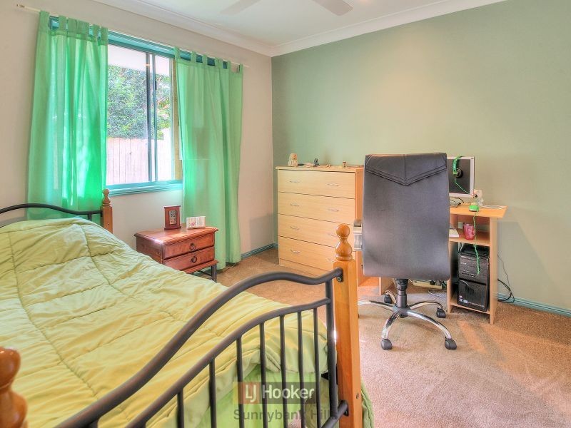 10 Spring Close, Calamvale QLD 4116