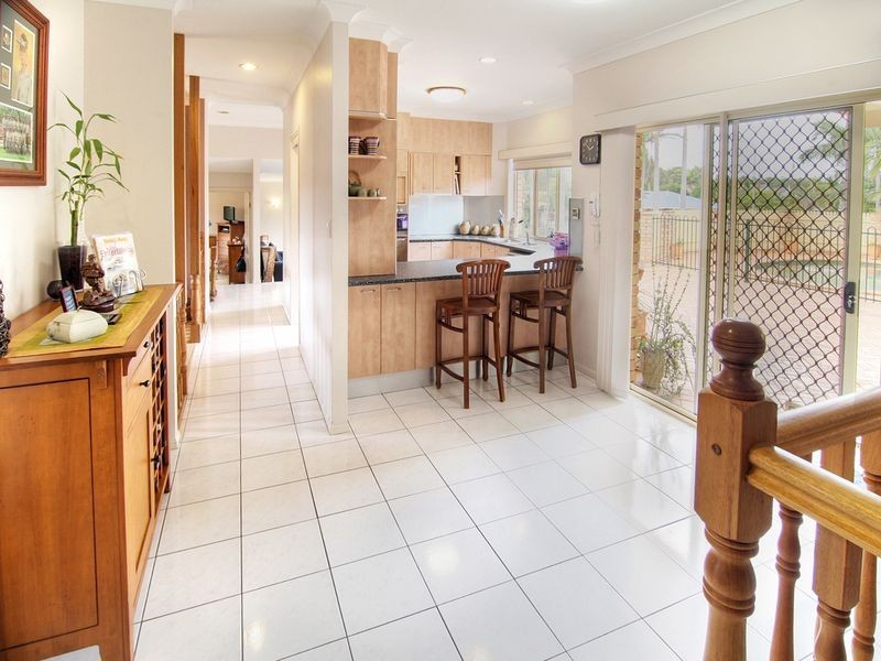 24 Copeton Crescent, Parkinson QLD 4115