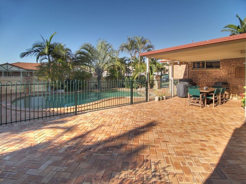 24 Copeton Crescent, Parkinson QLD 4115