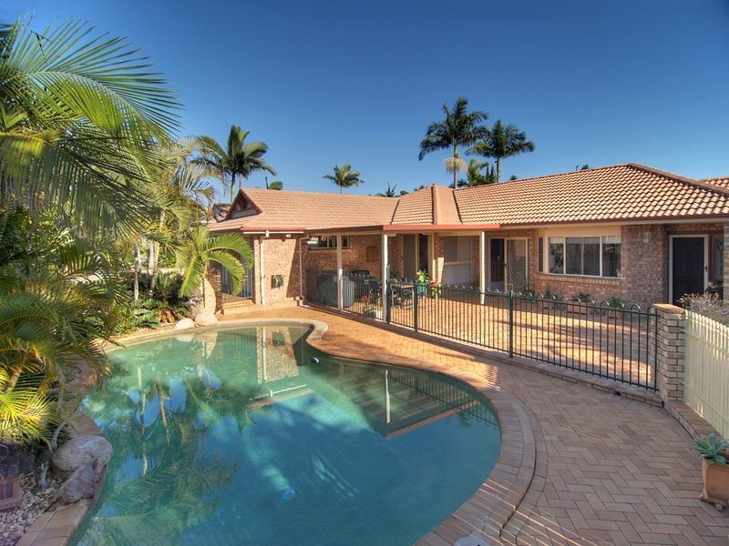 24 Copeton Crescent, Parkinson QLD 4115