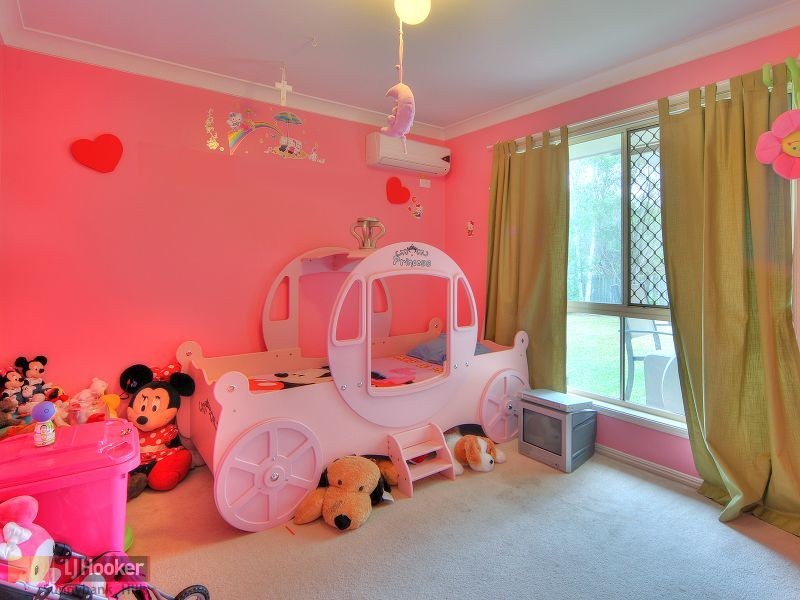 27 Mayfair Place, Stretton QLD 4116