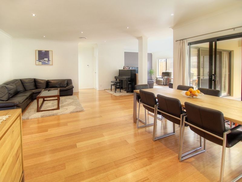 35 Manor Street, Eight Mile Plains QLD 4113