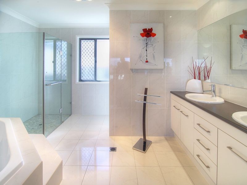 35 Manor Street, Eight Mile Plains QLD 4113