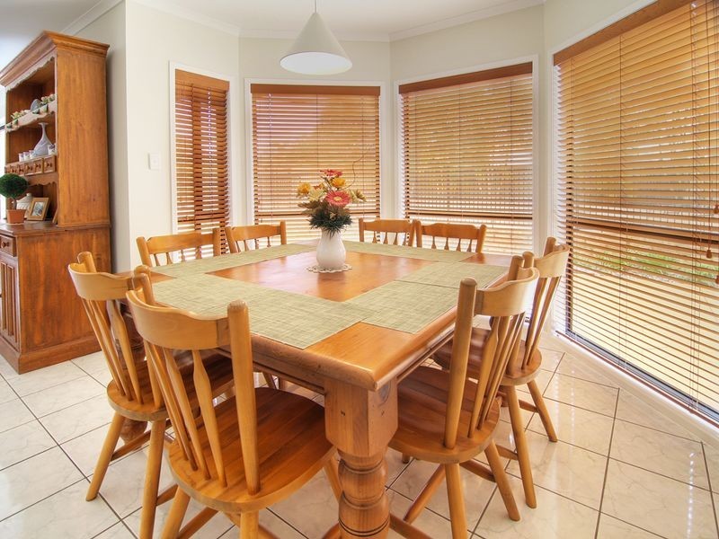 60 Lake Eyre Crescent, Parkinson QLD 4115