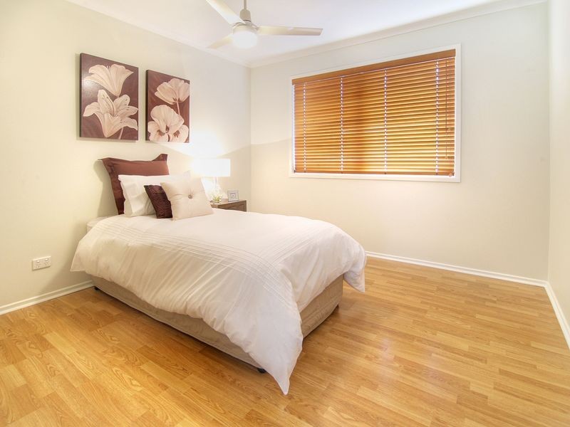 60 Lake Eyre Crescent, Parkinson QLD 4115