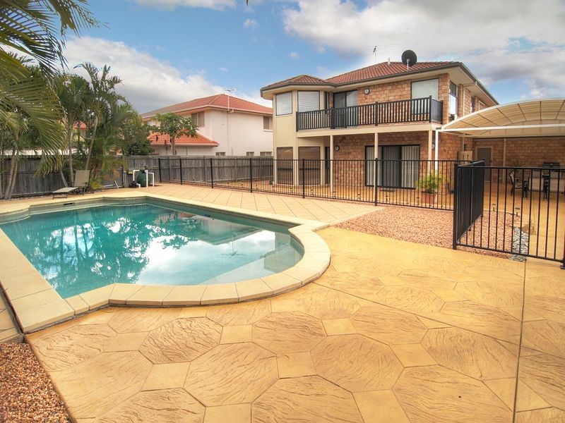 60 Lake Eyre Crescent, Parkinson QLD 4115