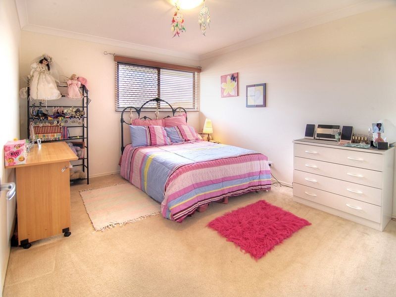 79 White Cedar Circuit, Stretton QLD 4116