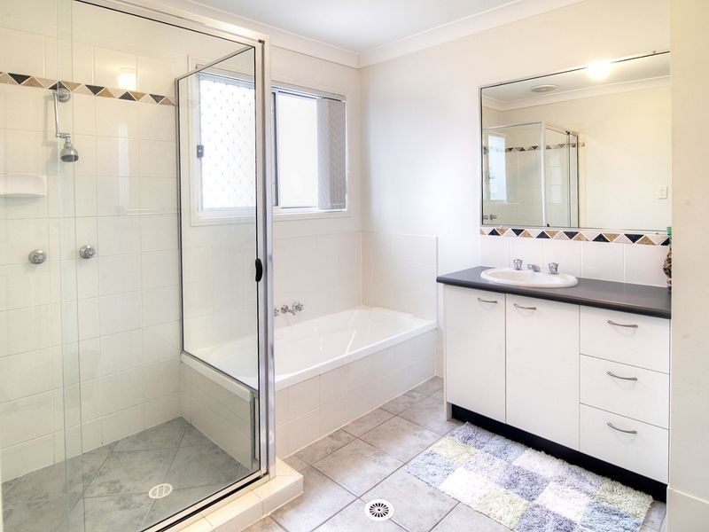 28 Tarra Place, Parkinson QLD 4115