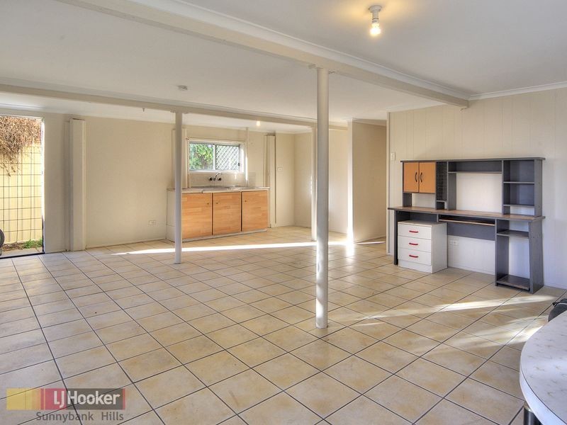 156 Bradman Street, Sunnybank Hills QLD 4109