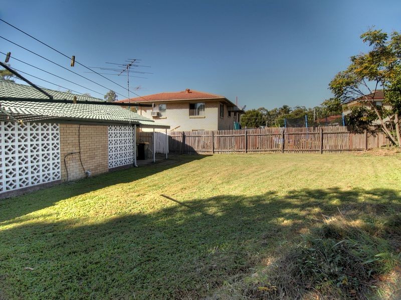 7 Dunstable Street, Macgregor QLD 4109