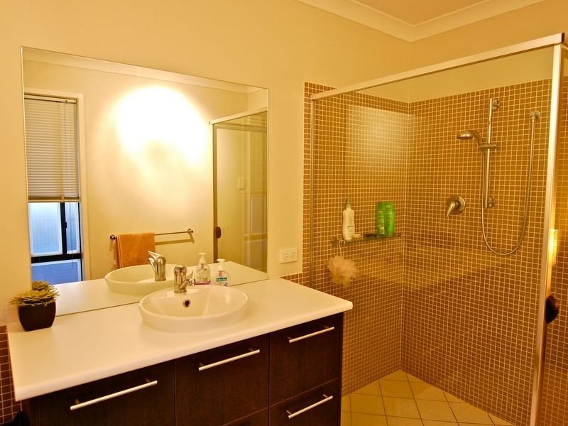 78 Woodlark Crescent, Parkinson QLD 4115