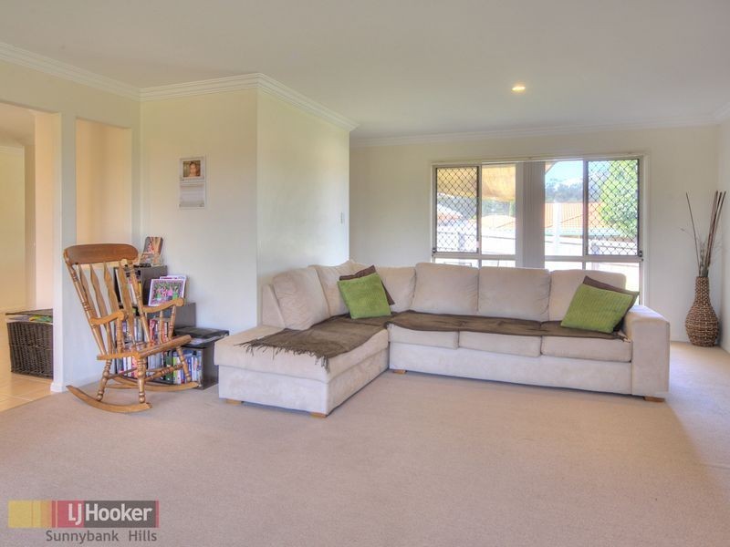 7 Newland Crescent, Parkinson QLD 4115