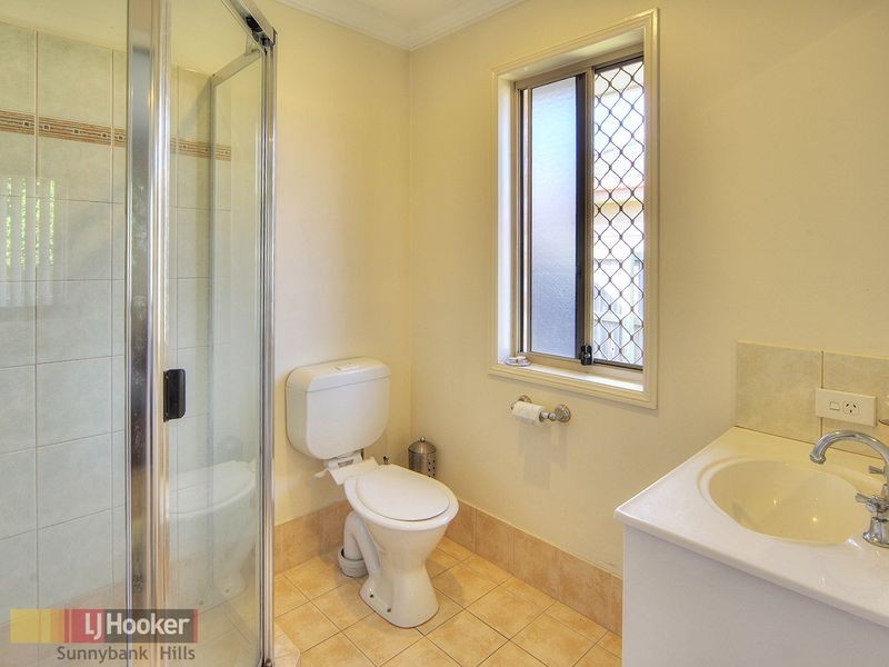 7 Newland Crescent, Parkinson QLD 4115