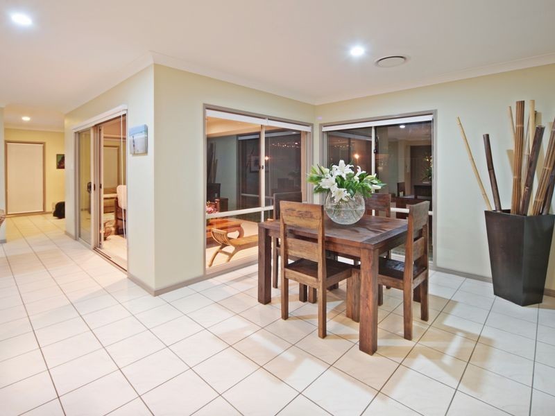 12 Lincon Place, Parkinson QLD 4115