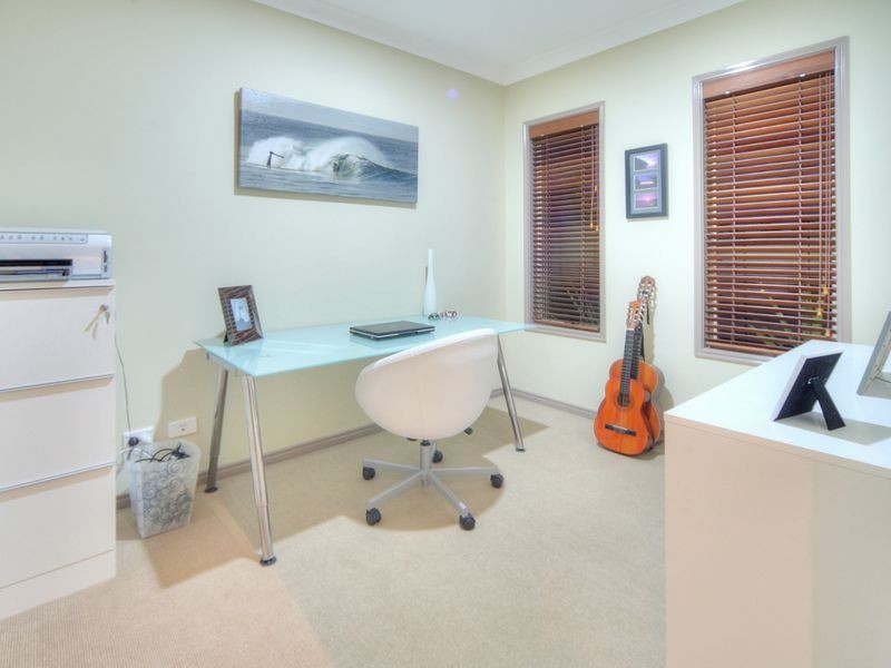 12 Lincon Place, Parkinson QLD 4115