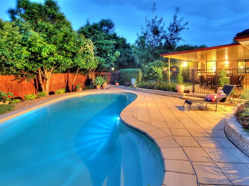 8 Cocoparra Crescent, Parkinson QLD 4115