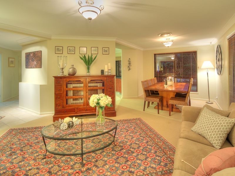 8 Cocoparra Crescent, Parkinson QLD 4115