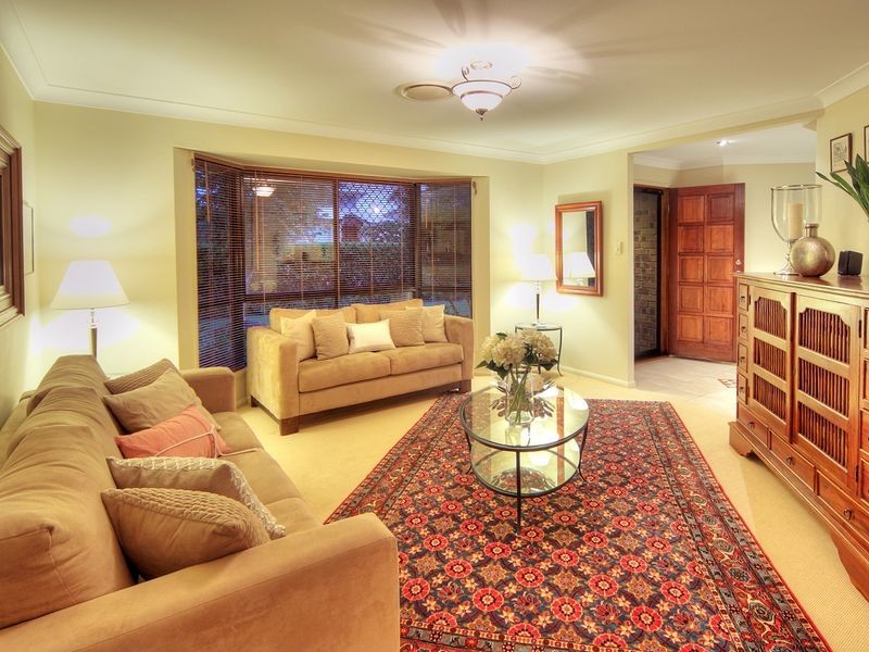 8 Cocoparra Crescent, Parkinson QLD 4115