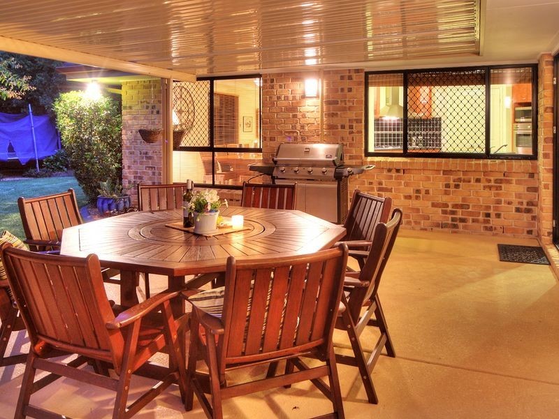 8 Cocoparra Crescent, Parkinson QLD 4115