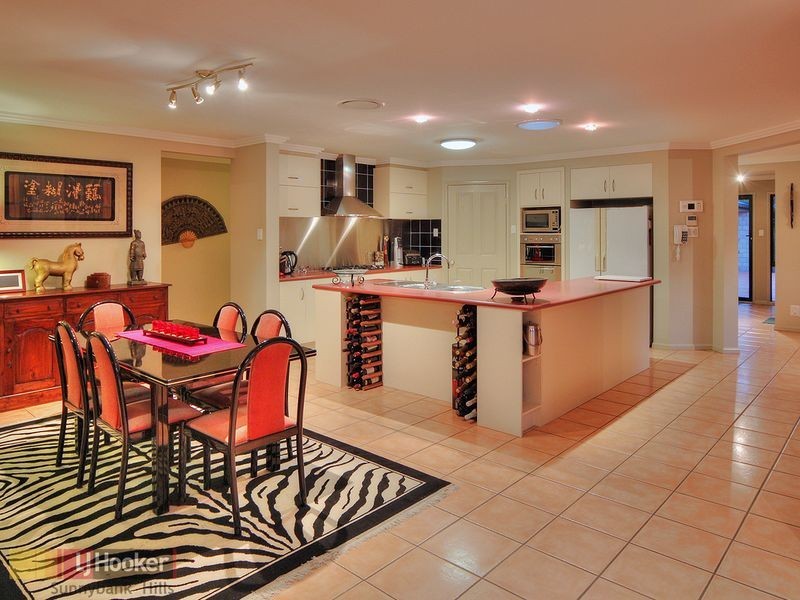 20 Finke Close, Parkinson QLD 4115