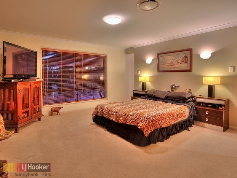 20 Finke Close, Parkinson QLD 4115