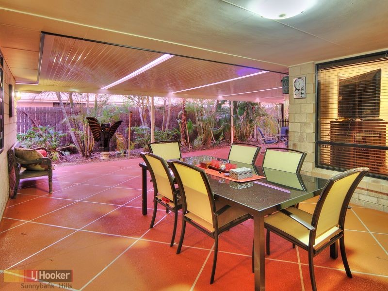 20 Finke Close, Parkinson QLD 4115