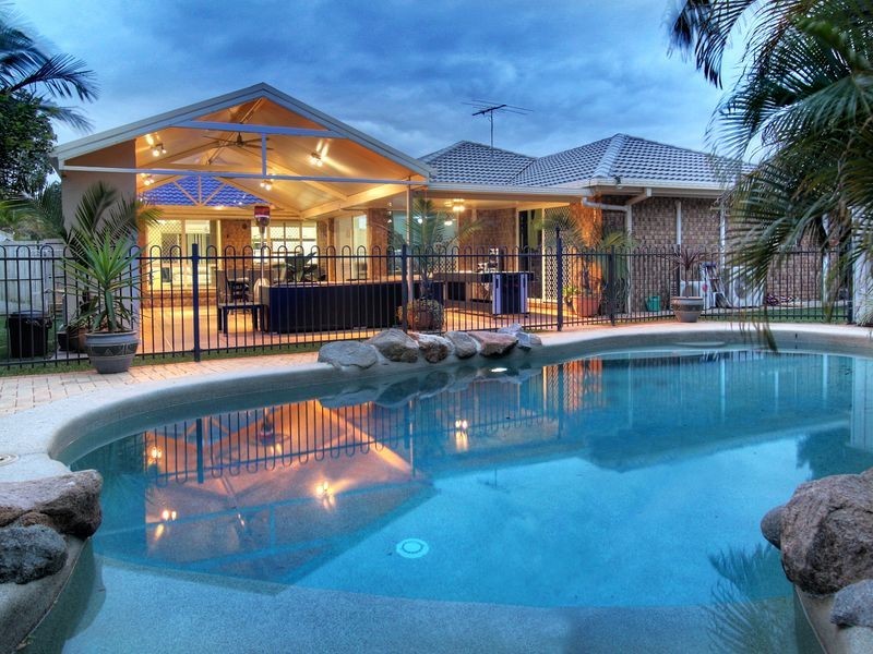 11 Branxton Place, Parkinson QLD 4115