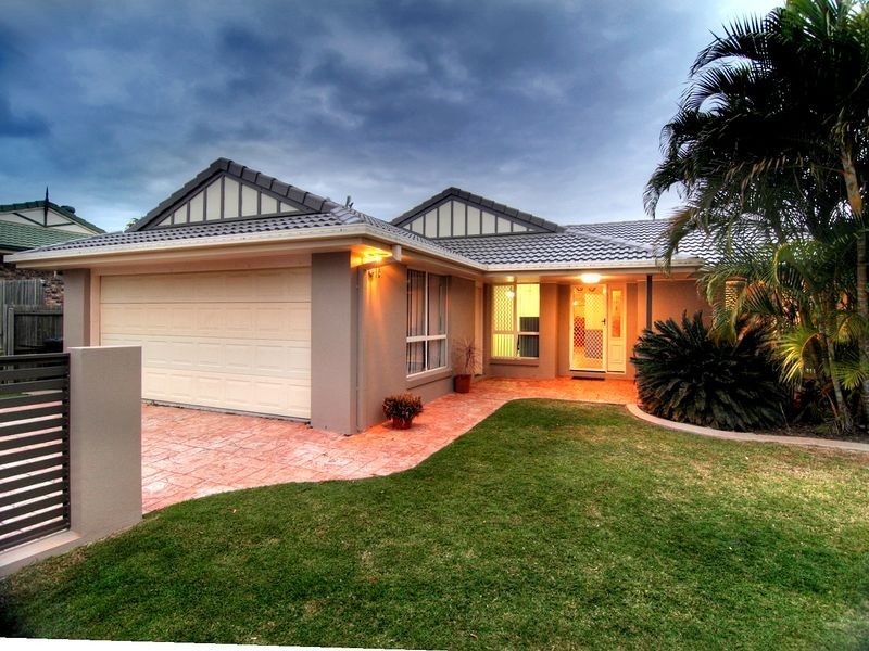 11 Branxton Place, Parkinson QLD 4115