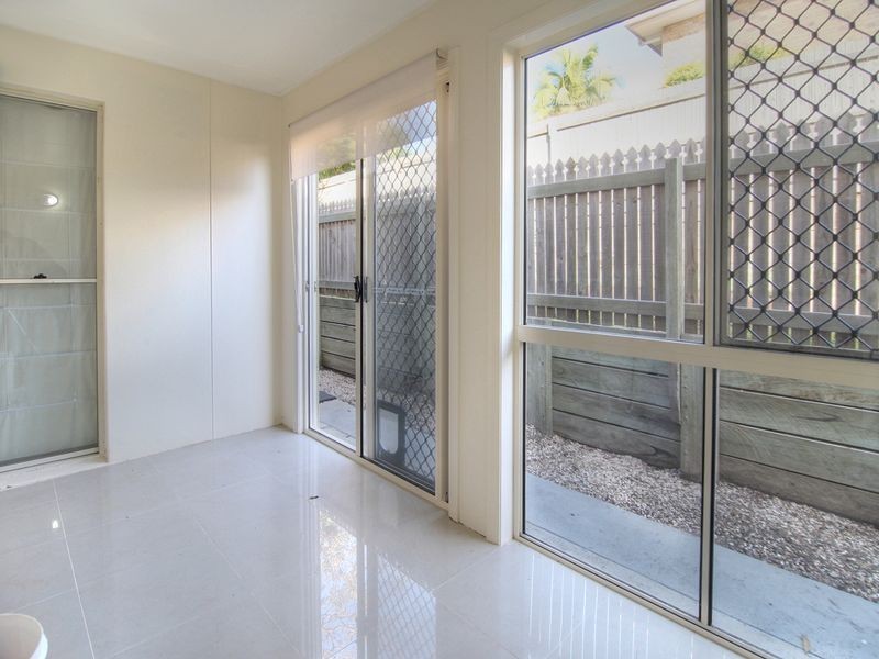 11 Silverbirch Close, Eight Mile Plains QLD 4113