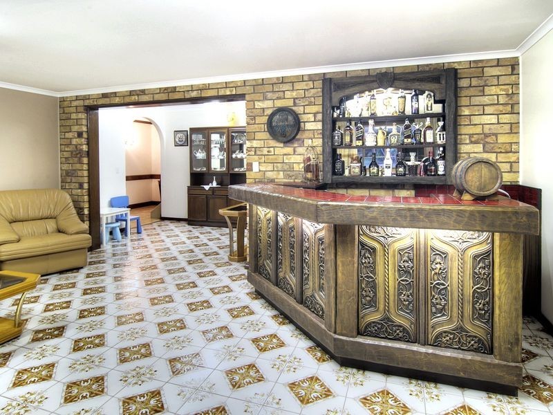 8 Pompadour Street, Sunnybank Hills QLD 4109