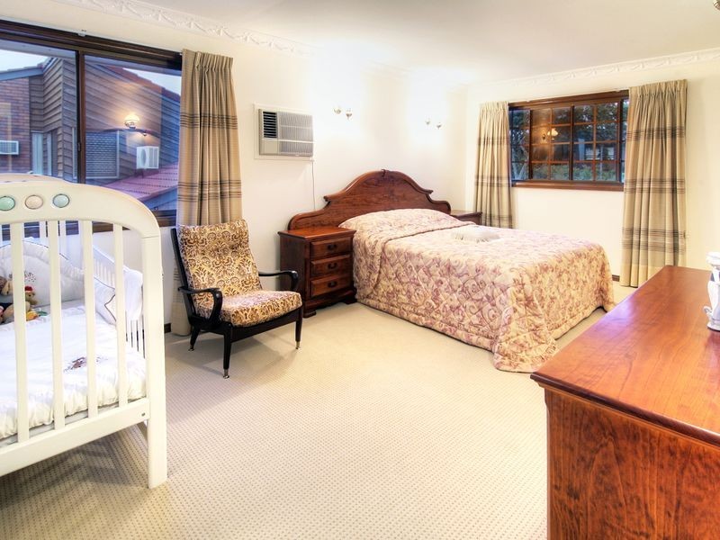 8 Pompadour Street, Sunnybank Hills QLD 4109