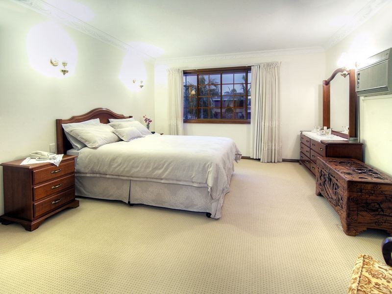 8 Pompadour Street, Sunnybank Hills QLD 4109