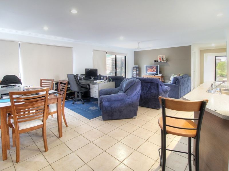 23 Mimosa Street, Parkinson QLD 4115